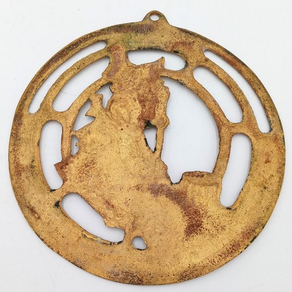 Its Pleasant To Labor For Those We Love Sweeping Floor Brass Wall Hanging Decora - Picture 3 of 7